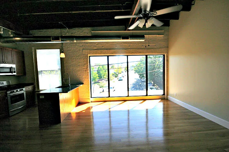 1 bed, 715 sqft, $1,825 — Photo 4