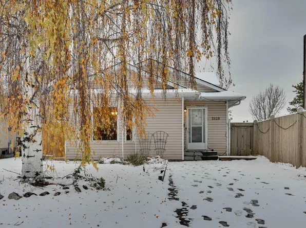 3929 25th Ave NW, Edmonton, AB T6L 4M6
