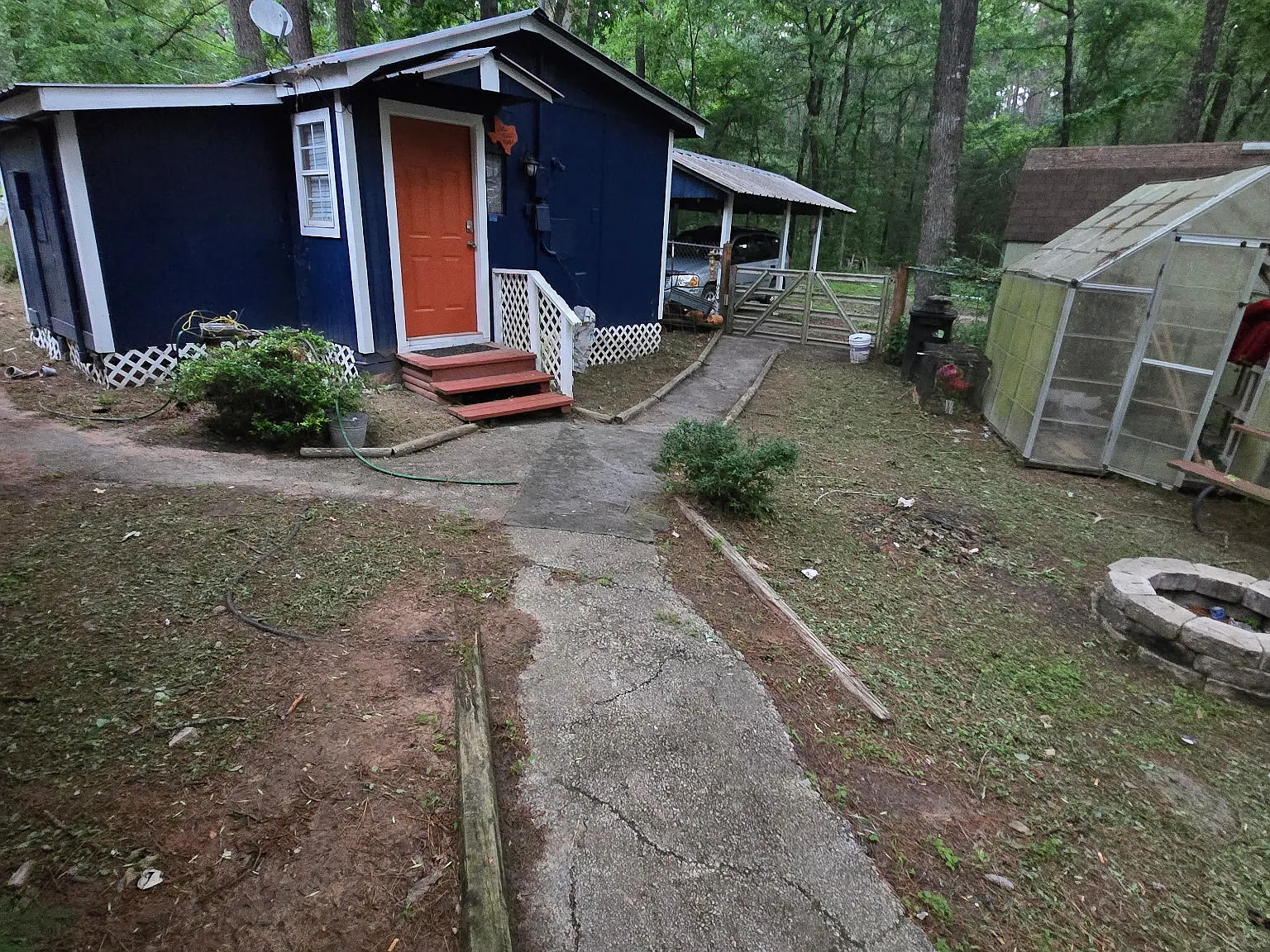 125 Summer Pl — Photo 2