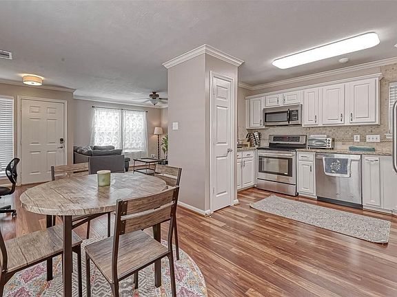 5th image of 1204 Andrews St #1204
