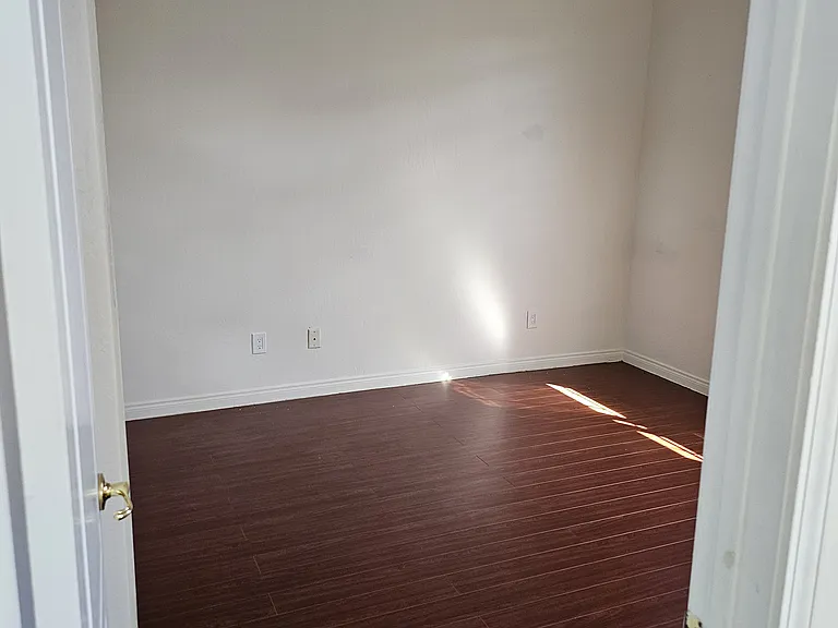 12706 Crystal Cove Ave — Photo 17