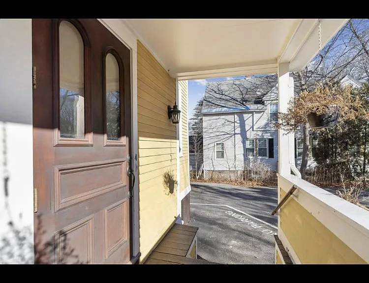 55 Pitt St #4 — Photo 3