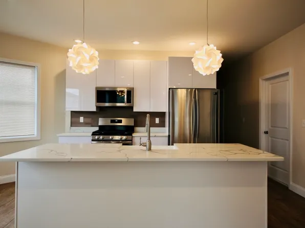 31 Penn St #1, Providence, RI 02909