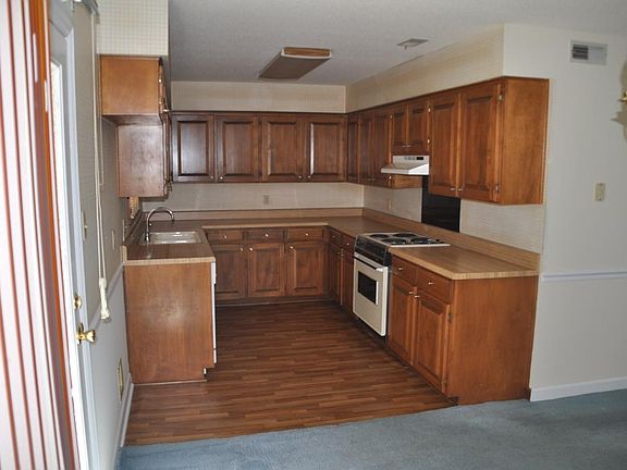 5th image of 108 Mistybrook Dr