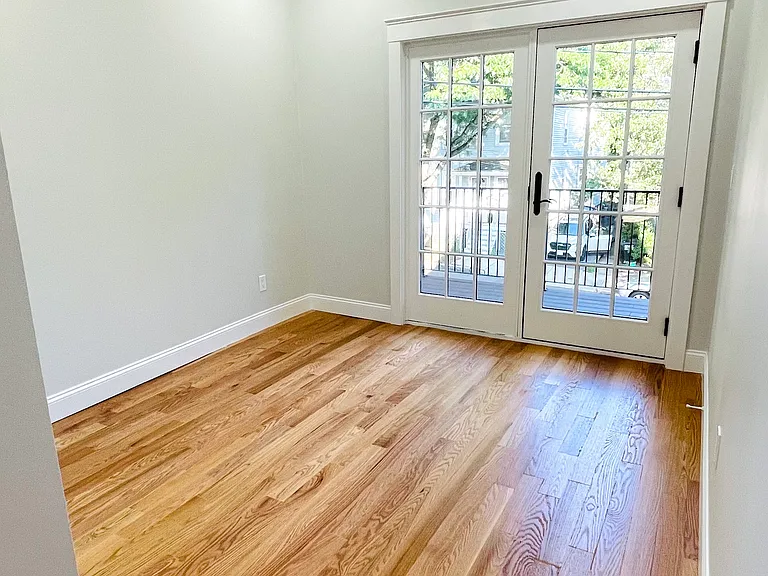 16 Putnam St #2 — Photo 9