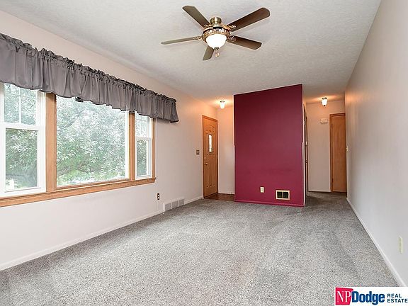 3rd image of 8625 Blondo St