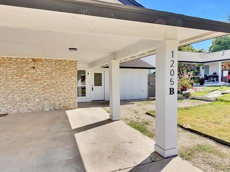 1205 Dobie Dr #A — Photo 44