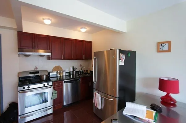 Rented by Compass | media 32