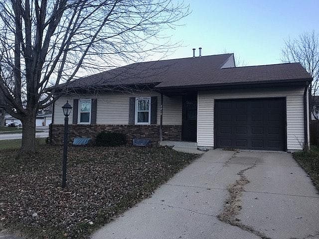 1st image of 4219 W Rustic Hollow Dr