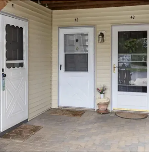 42 Norwich Pl Photo 1