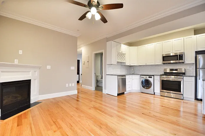 57 W 7th St #3F — Photo 1