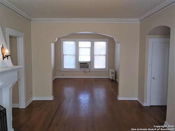 5th image of 221 W Magnolia Ave APT M