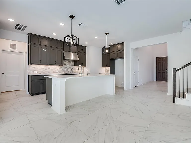 4621 Modena Bay Bnd — Photo 14
