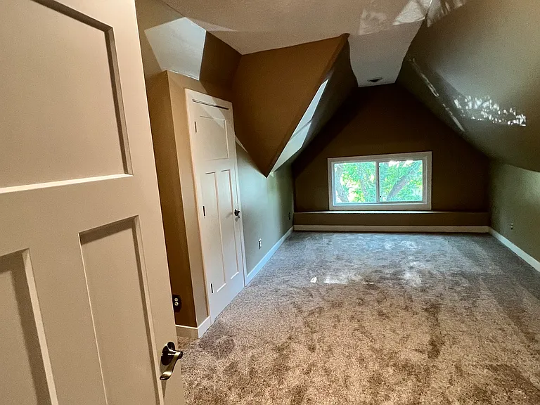 1327 Jefferson St NE #2 — Photo 3