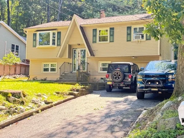 89 Tomahawk Trl, Sparta Twp., NJ 07871