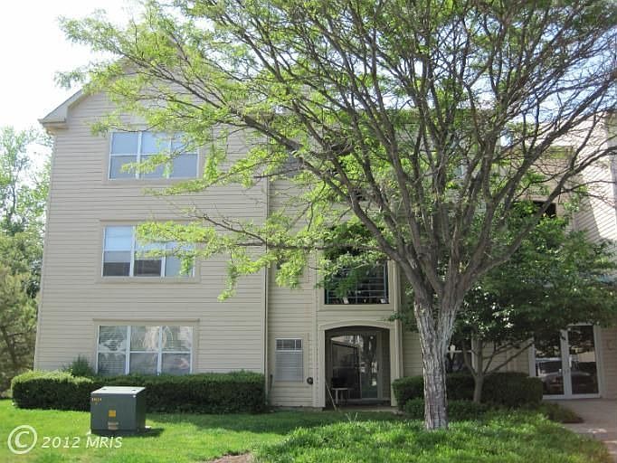 1st image of 40 Hearthstone Ct APT I