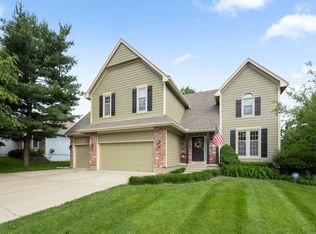 212 SE Citadel Dr, Lees Summit, MO 64063
