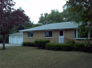 818 S Main St, Bellingham, MA 02019