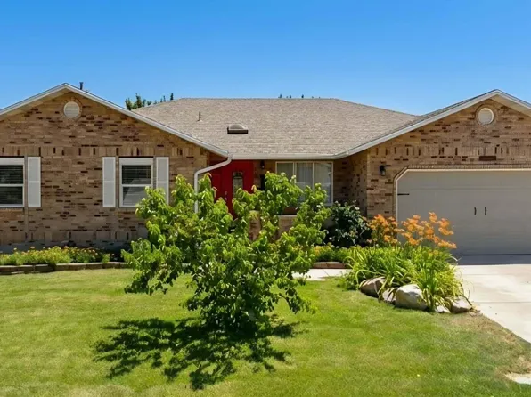 9495 S Loch Awe Dr, South Jordan, UT 84009