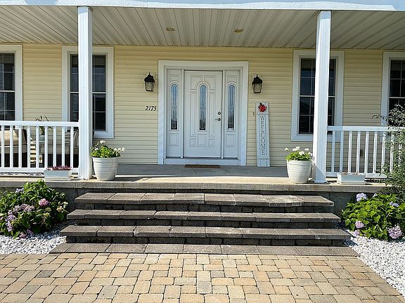 3rd image of 2175 McCormick Trl