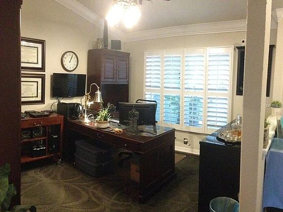5th image of 425 Wilmington Cir