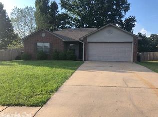 26 Lilac Ln, Cabot, AR 72023