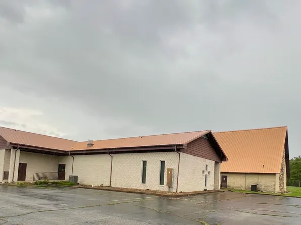 600 W Church St, Horseshoe Bend, AR 72512