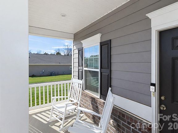 5th image of 219 Kerri Dawn Ln