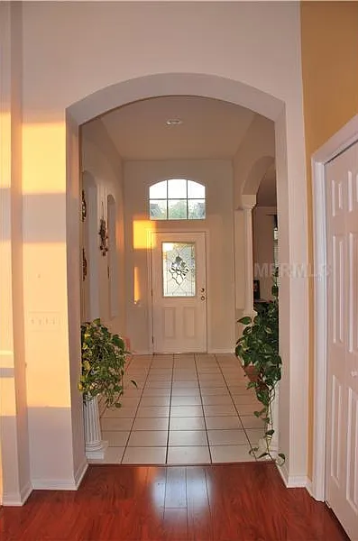4 bed, 2421 sqft, $2,700 — Photo 2