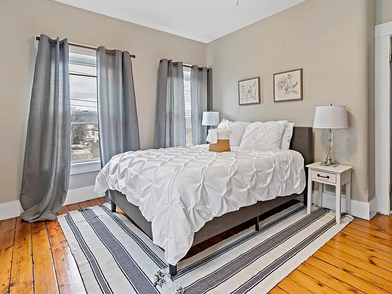 3416 Walworth Ave — Photo 13