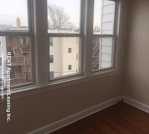 4th image of 4721 N Lawndale Ave APT 2N