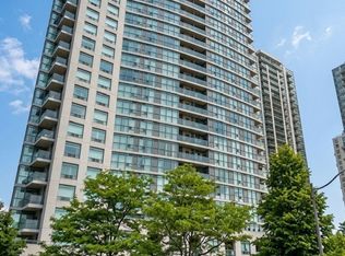 28 Harrison Garden Blvd #1109, Toronto, ON M2N 2T3