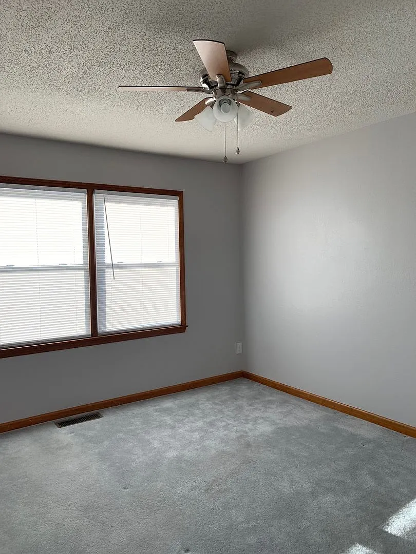 2 Bedroom 1.5 Bath Townhouse — Photo 1