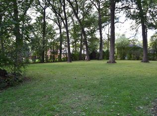 17W310 91st St, Willowbrook, IL 60527