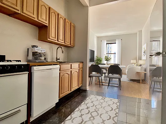 Rented by Voro NYC | media 19