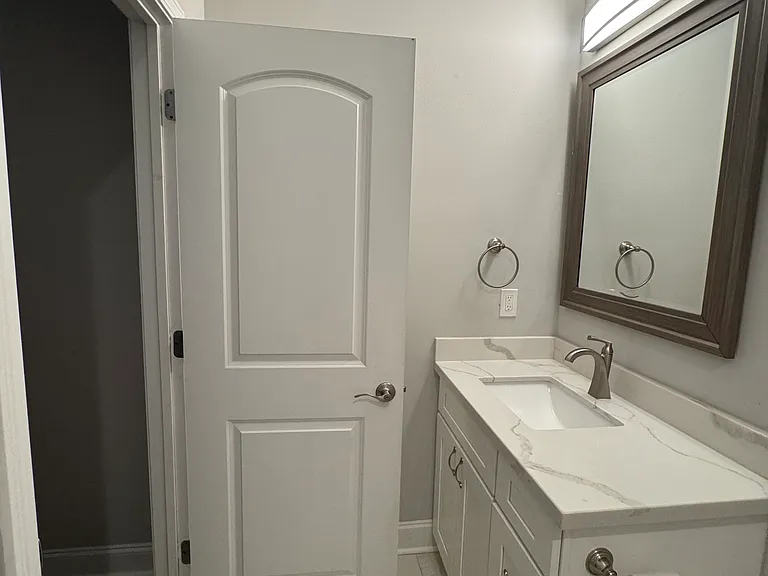 3314 Broadway St — Photo 13