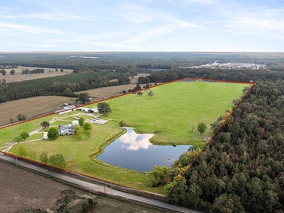 2nd image of 1136 County Road 2001