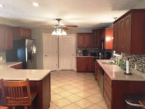 5th image of 216 Private Road 574