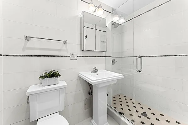 Rented by Brown Harris Stevens | media 8