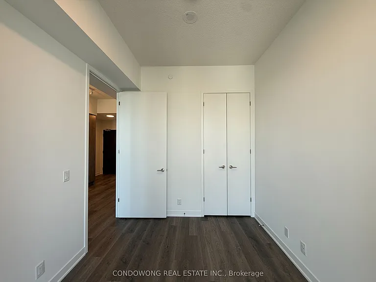 180 Front St E #2315 — Photo 5