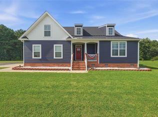 1050 Glen Haven Dr, Suffolk, VA 23437