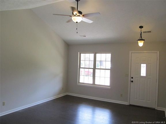 5th image of 309 Erin Ln