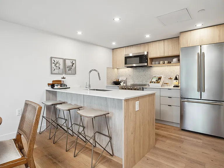 3572 Glen Dr — Photo 84