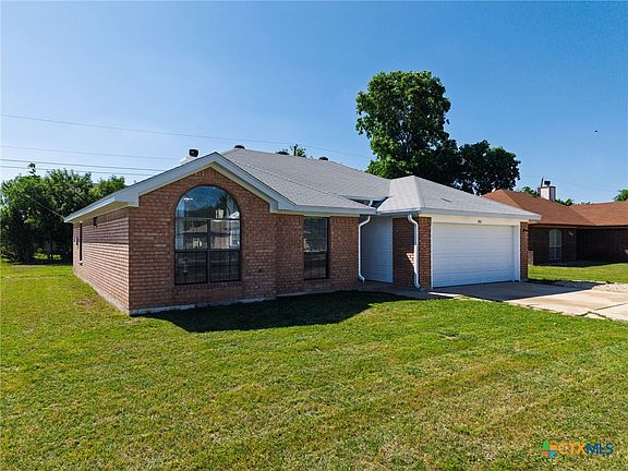 2nd image of 505 Lisa Ln