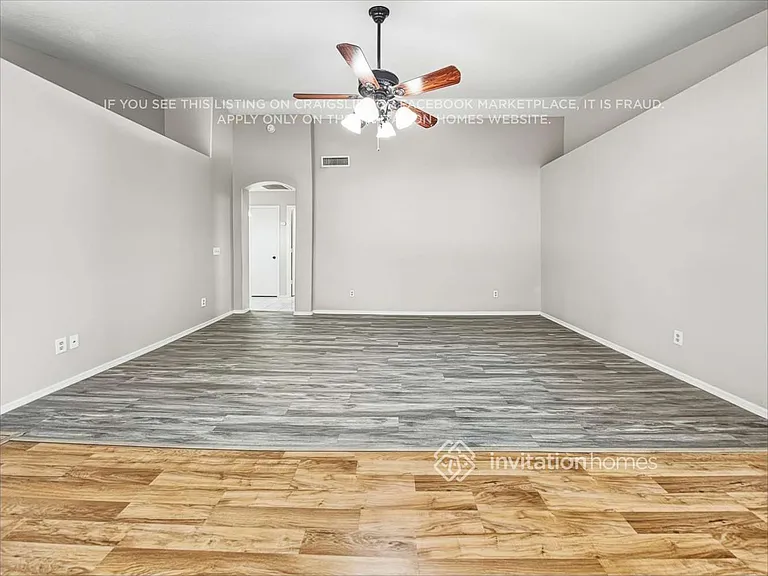 12480 N 83rd Dr — Photo 4
