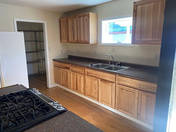 3rd image of 217 E Broadway St #1