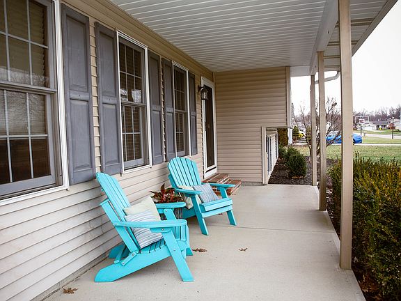 2nd image of 524 Stone Valley Dr