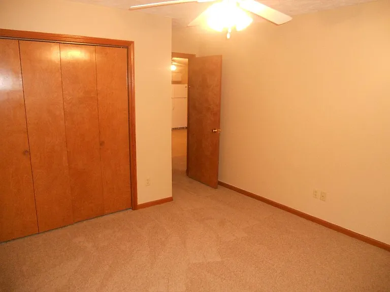 510 E Reeves St — Photo 12