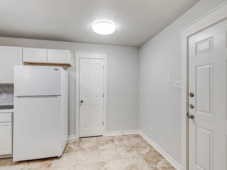 2307 Traverse Dr — Photo 15