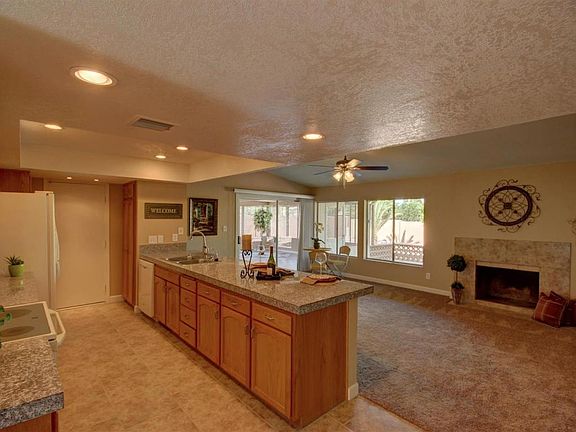 4th image of 12111 S Tomi Dr